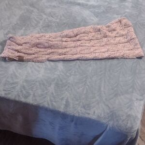 Woman's C.C infinity scarf 31"x12"‎